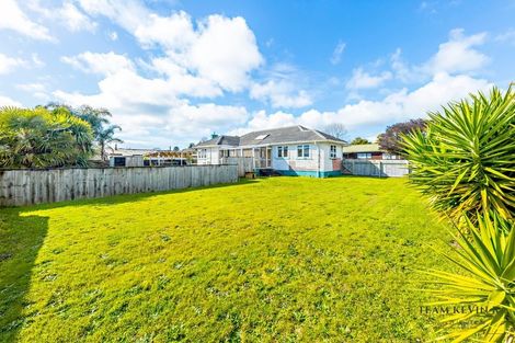Photo of property in 43 Beach Road, Pahurehure, Papakura, 2113