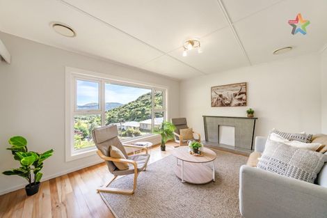 Photo of property in 23 Holmes Grove, Naenae, Lower Hutt, 5011