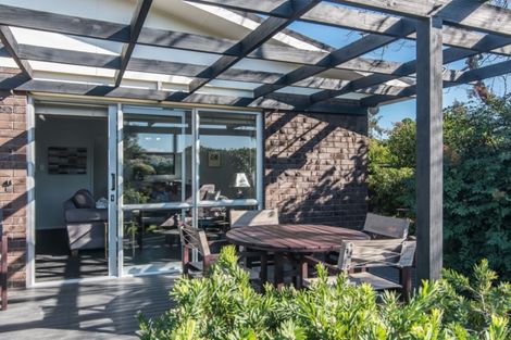 Photo of property in 3 Rewarewa Crescent, Waikanae, 5036