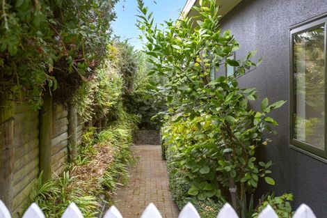 Photo of property in 73 Harvey Street, Waipahihi, Taupo, 3330