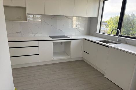 Photo of property in 47 Dale Crescent, Pakuranga, Auckland, 2010