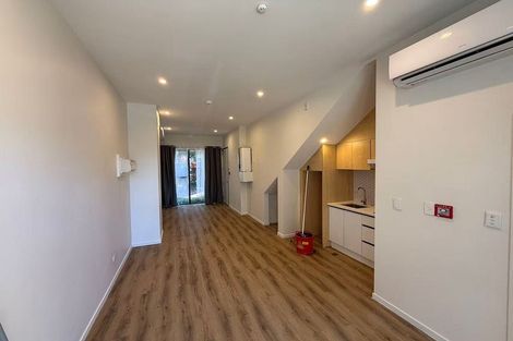 Photo of property in 6/1 Kaponga Crescent, New Lynn, Auckland, 0600