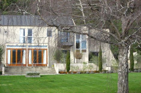 Photo of property in 24 Howard Street, Macandrew Bay, Dunedin, 9014