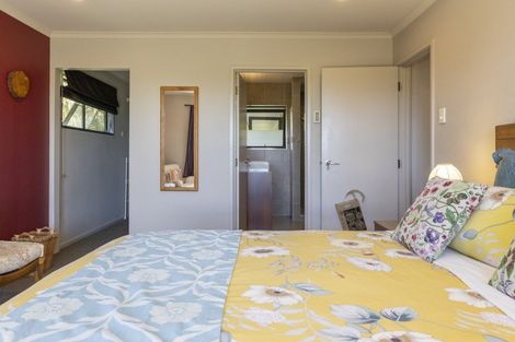 Photo of property in 14 Glen Mohr, Acacia Bay, Taupo, 3385