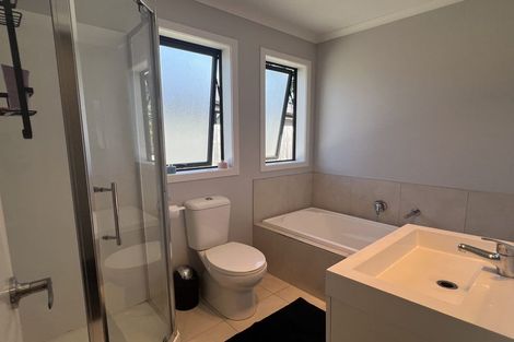 Photo of property in 23u4 Montgomery Crescent, Bader, Hamilton, 3206