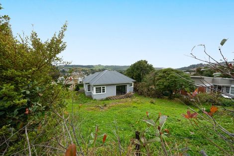 Photo of property in 7 Kiwi Crescent, Tawa, Wellington, 5028