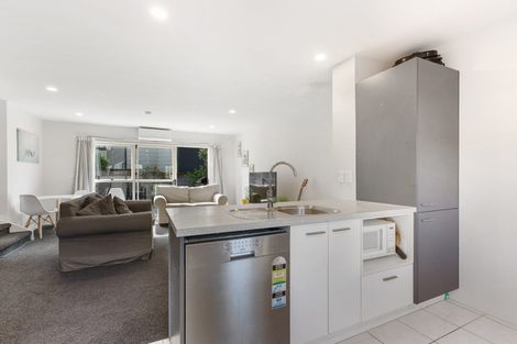 Photo of property in 1/206 Manuka Road, Bayview, Auckland, 0629