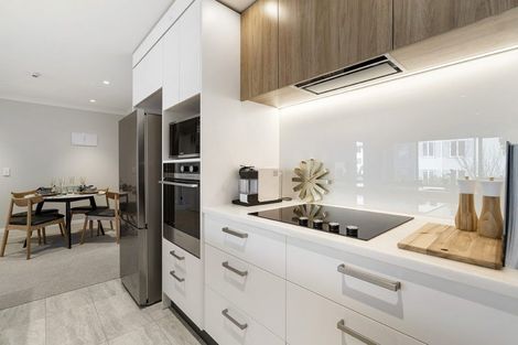 Photo of property in 14/30 Ambassador Glade, Orewa, 0931