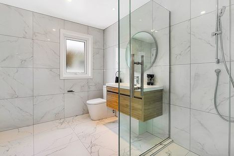 Photo of property in 19 Scarboro Terrace, Murrays Bay, Auckland, 0630