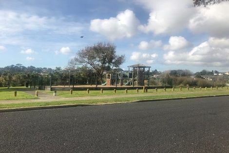 Photo of property in 7 Lane Road, Weymouth, Auckland, 2103