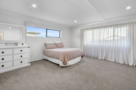 Photo of property in 28 Thomason Crescent, Pokeno, 2402