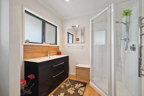 Photo of property in 7 Kathleen Place, Rainbow Point, Taupo, 3330