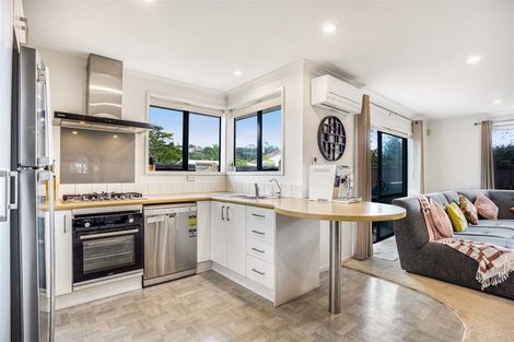 Photo of property in 8 Clover Drive, Henderson, Auckland, 0610