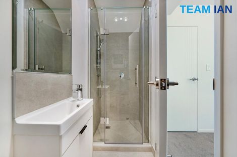 Photo of property in 11 Kayle Glen, West Harbour, Auckland, 0618