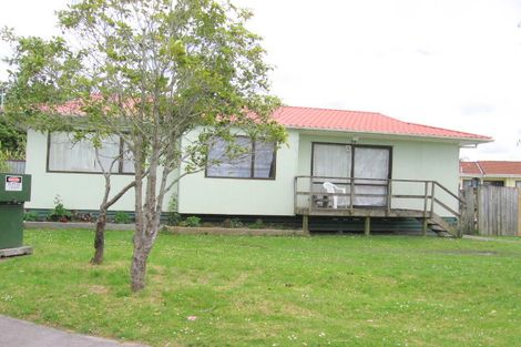 Photo of property in 25 Selak Place, Glen Eden, Auckland, 0602