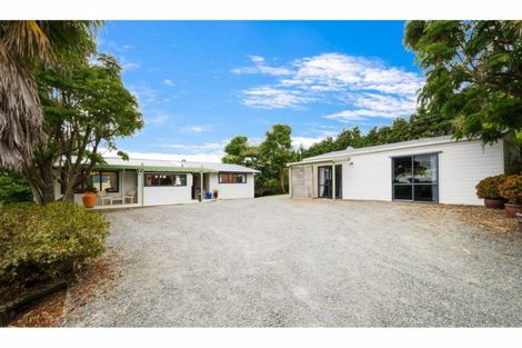 Photo of property in 535 Peak Road, Helensville, 0875