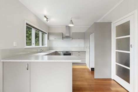 Photo of property in 4 Mana View Road, Paremata, Porirua, 5026