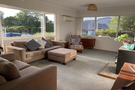 Photo of property in 3 Del Mar Place, Merrilands, New Plymouth, 4312
