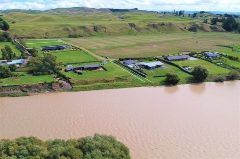 Photo of property in 742a River Road, Otane, 4277