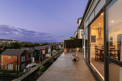 Photo of property in 41 Maka Terrace, Orewa, 0931