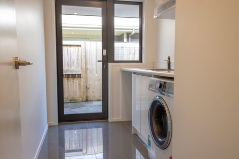 Photo of property in 31 Lilac Close, Cambridge, 3434