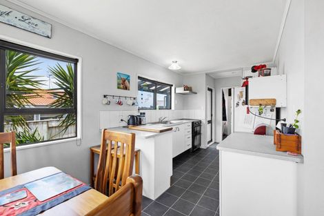 Photo of property in 140 Kelvin Grove Road, Kelvin Grove, Palmerston North, 4414