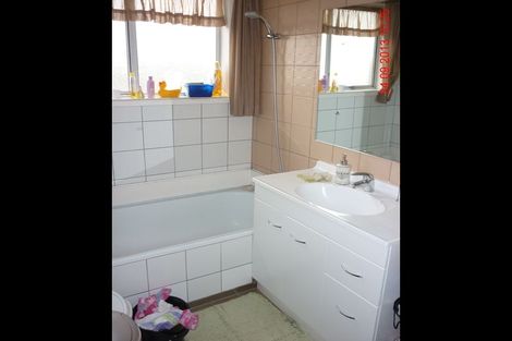 Photo of property in 3/56 Rimu Street, New Lynn, Auckland, 0600