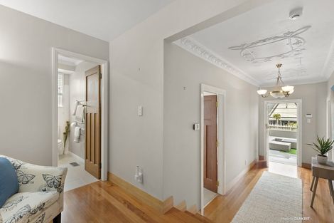 Photo of property in 85 The Parade, Island Bay, Wellington, 6023