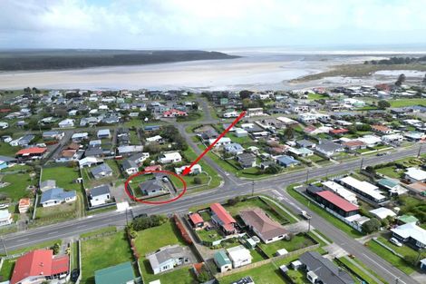 Photo of property in 86 Seabury Avenue, Foxton Beach, Foxton, 4815