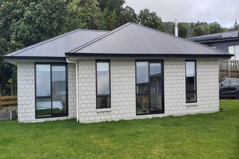 Photo of property in 1 Blackhawk Close, Kinloch, 3377
