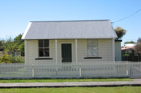 Photo of property in 25 Rintoul Street, Westport, 7825