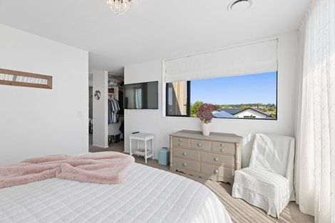 Photo of property in 2 Te Wairewa Street, Pegasus, 7612