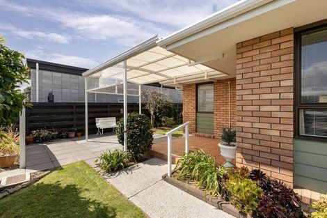 Photo of property in 4 Goods Road, Otumoetai, Tauranga, 3110