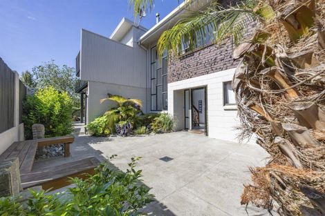 Photo of property in 219 Royal Road, Massey, Auckland, 0614