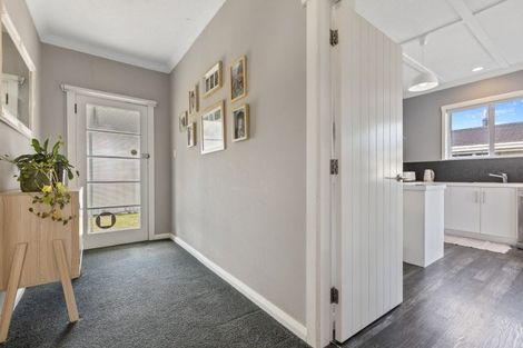 Photo of property in 62 Rewa Street, Inglewood, 4330