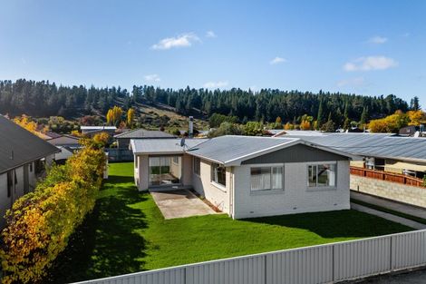 Photo of property in 71 Dunstan Road, Alexandra, 9320