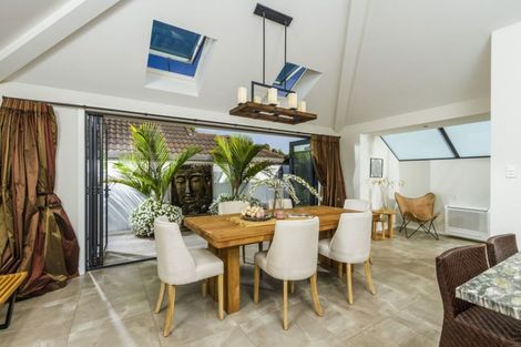 Photo of property in 2/2 Cecil Road, Milford, Auckland, 0620