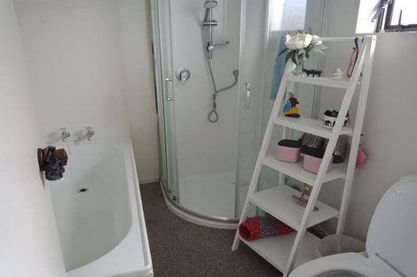 Photo of property in 67b Thurleigh Grove, Karori, Wellington, 6012