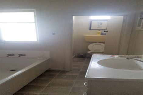 Photo of property in 39 Birdwood Avenue, Papatoetoe, Auckland, 2025