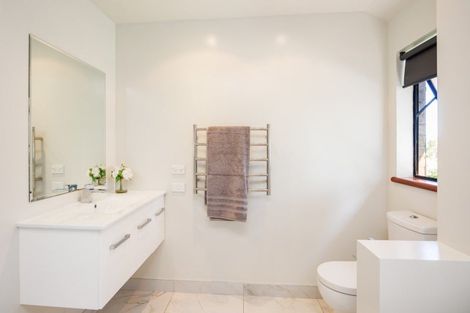 Photo of property in 232 Hendersons Line, Kelvin Grove, Palmerston North, 4470