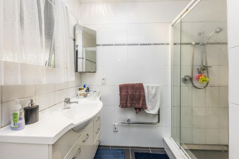 Photo of property in 2/30 Takanini Road, Takanini, 2112