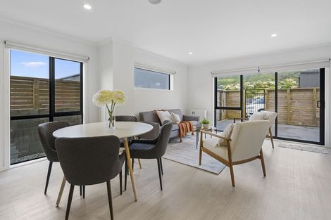 Photo of property in 9u1 Surrey Street, Tawa, Wellington, 5028