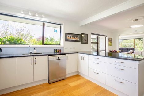Photo of property in 60 Makora Road, Otaihanga, Paraparaumu, 5036