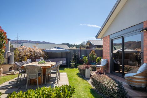 Photo of property in 23 Albert Drive, Clyde, 9330