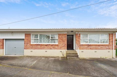Photo of property in 1/3 Angelo Avenue, Howick, Auckland, 2014