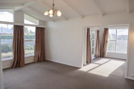 Photo of property in 66 Staveley Street, Avonhead, Christchurch, 8042