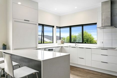 Photo of property in 73 Harvey Street, Waipahihi, Taupo, 3330
