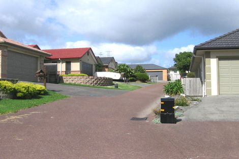 Photo of property in 20 Pyrite Street, Westgate, Auckland, 0614