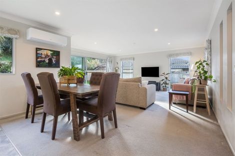 Photo of property in 14 Moonraker Place, Whitby, Porirua, 5024