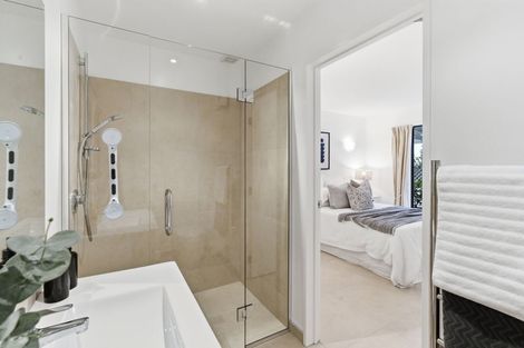 Photo of property in 39 Santa Maria Avenue, Mount Pleasant, Christchurch, 8081